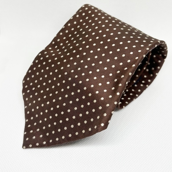 Banana Republic brown polka dot tie 100% silk - Picture 4 of 6